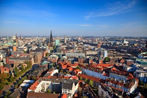 Aluguer de carro barato em Hamburgo  ✓ As nossas ofertas de automóveis de aluguer incluem seguro ✓ e quilometragem sem limites ✓ na maioria dos destinos