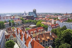 Aluguer de carro barato em Szczecin  ✓ As nossas ofertas de automóveis de aluguer incluem seguro ✓ e quilometragem sem limites ✓ na maioria dos destinos