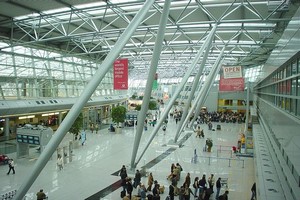 Autovuokraamo Düsseldorf Lentokenttä