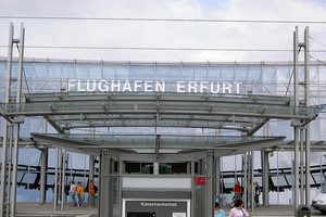 Autovuokraamo Erfurt Lentokenttä