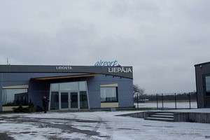 Hyrbil Liepaja Flygplats
