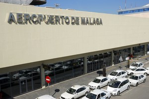 Autovuokraamo Malaga Lentokenttä
